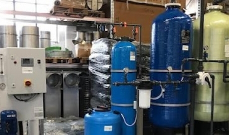 Impianto di trattamento acqua ad osmosi inversa 1mc/h